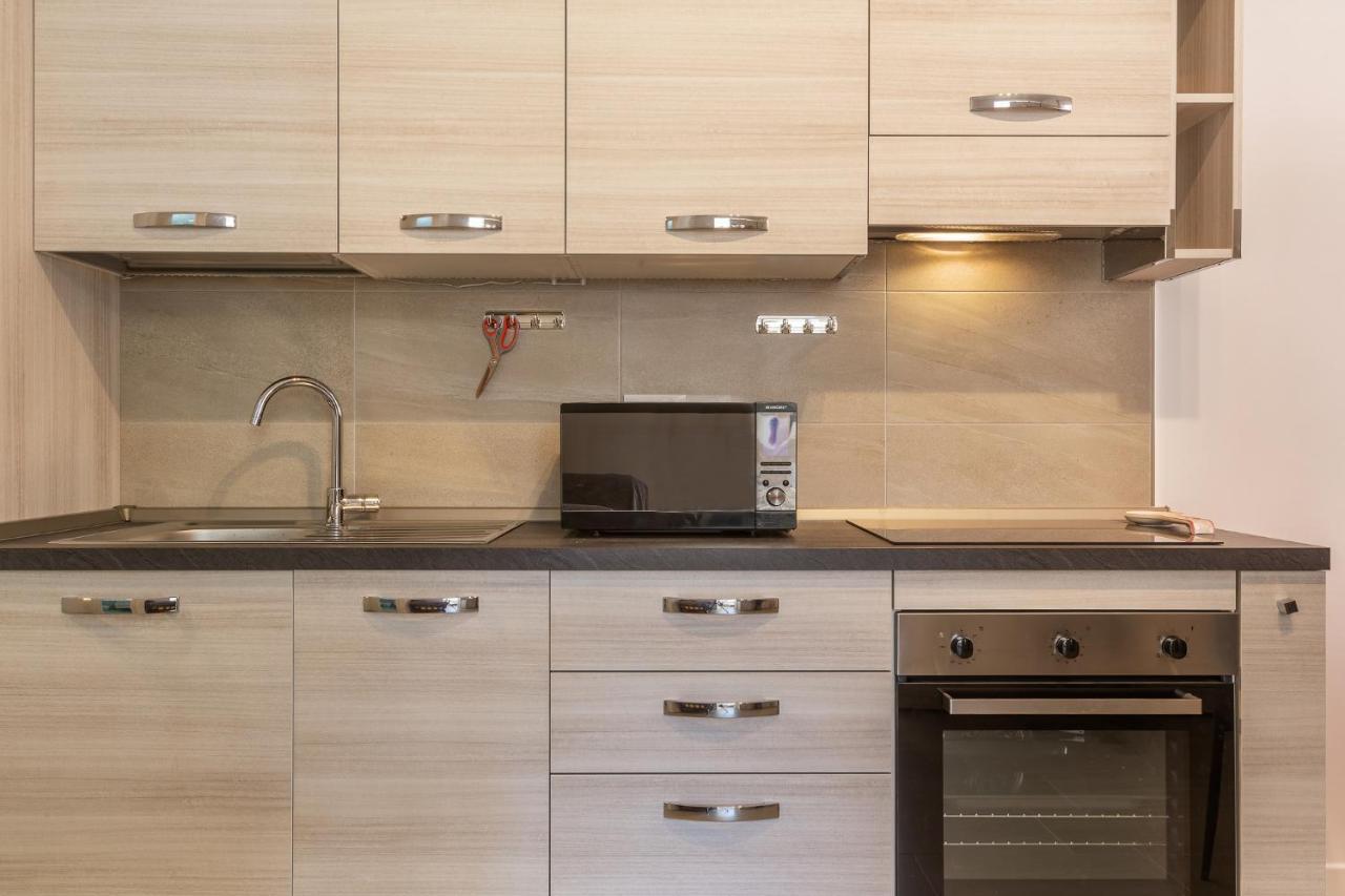 San Donato Fiere Essential Apartment W/Parking โบโลญญา ภายนอก รูปภาพ